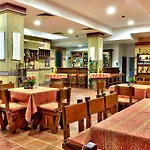 Hotel Estreya 4*
