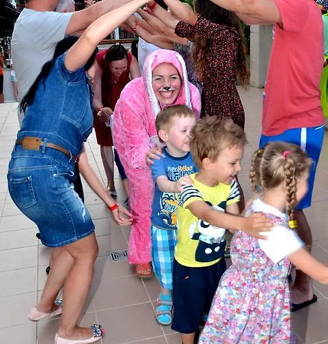 فندق Estreya And سينتس قسطنطين وهيلينا