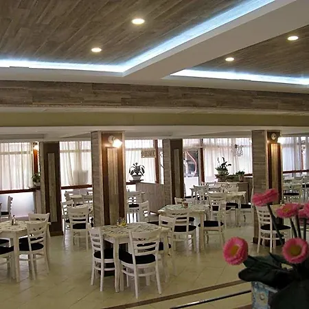 Estreya Hotel