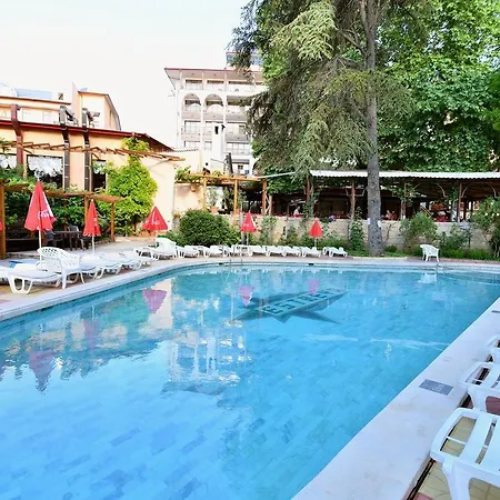 Hotel Estreya