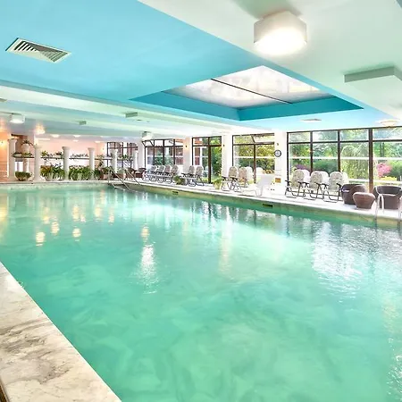 Hotel Estreya