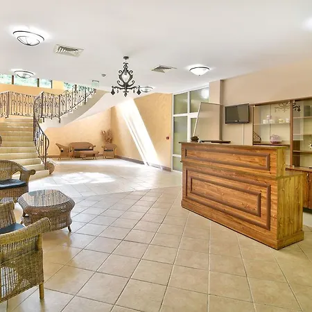 Hotel Estreya And Sf. Constantin și Elena