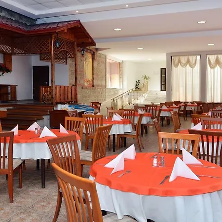 Hotel Estreya