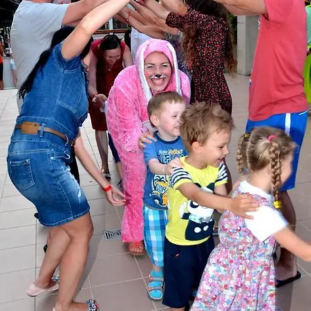 Hotel Estreya And Sf. Constantin și Elena