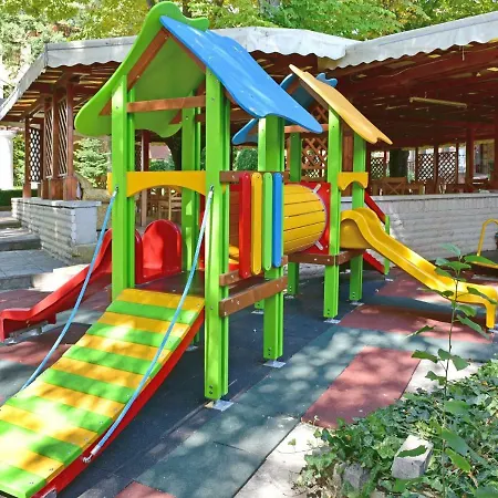 Estreya And Hotel Sf. Constantin și Elena