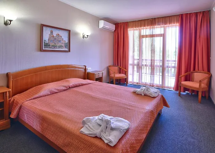 Estreya And Hotel 4*